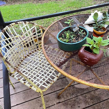 Load image into Gallery viewer, MCM Brown Jordan style iron table & 4 chairs 5 pc patio set vintage mid-century modern
