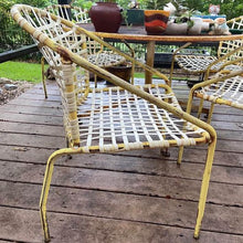 Load image into Gallery viewer, MCM Brown Jordan style iron table & 4 chairs 5 pc patio set vintage mid-century modern