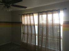 Load image into Gallery viewer, PENDING Mid-Century Modern 4/2/2 w/in-law,AIRBnB or subdivide Possibilities Have a unique chance to own an amazing flat roof 4/2/2 on a huge corner lot