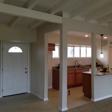 Load image into Gallery viewer, PENDING Mid-Century Modern 4/2/2 w/in-law,AIRBnB or subdivide Possibilities Have a unique chance to own an amazing flat roof 4/2/2 on a huge corner lot