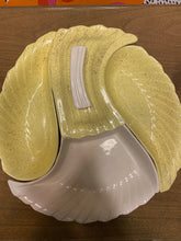 Load image into Gallery viewer, Mcm vintage 4 piece serving fitted dishes/platter by Hoenig of Calif (California 319 USA)
